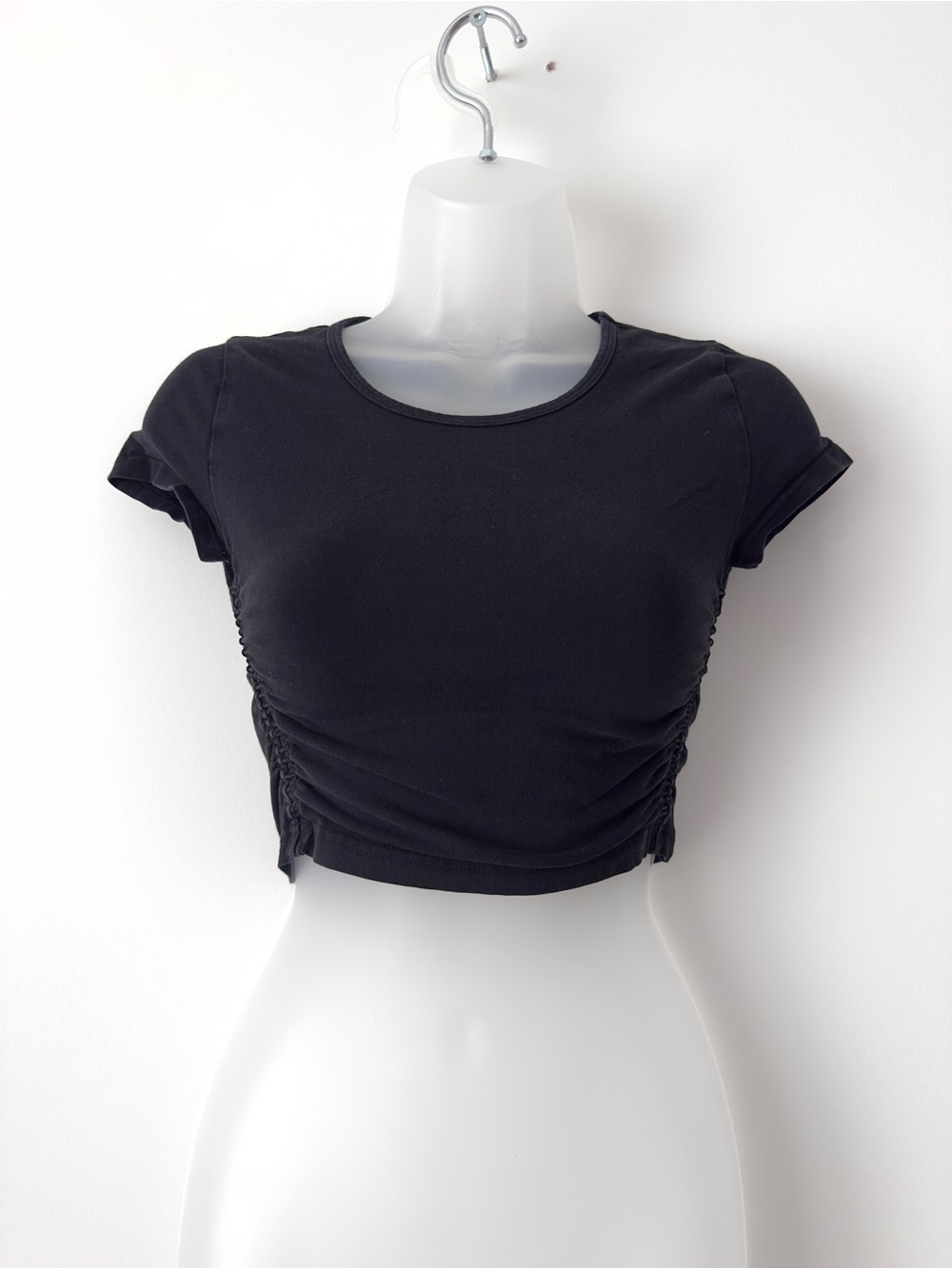 aritzia tna crop top